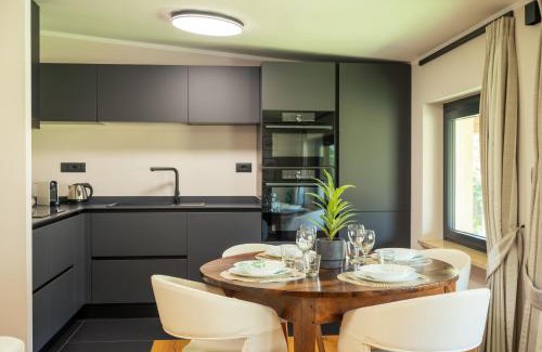 Pleod Apartamento | MAISON PLEOD - Vista Castello e Giardino Privato
