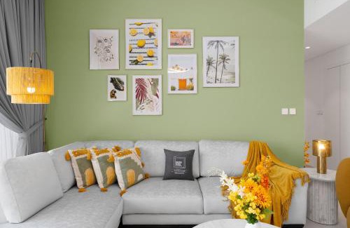 Dubai Apartamento | Maison Privee - Trendy Apt on the Creek w/Superb Dubai Skyline Vw