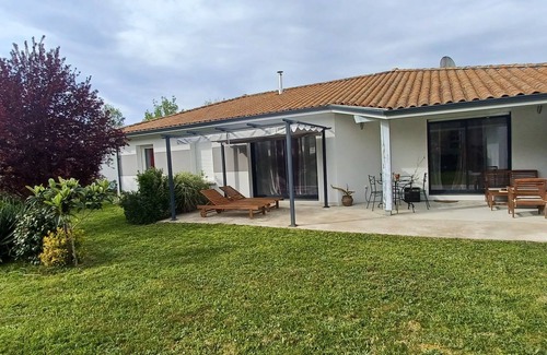 Saint-Julien-en-Born Casa | Maison Proche de Toutes Commodités et Piste Cyclables a 50 m qui Mène a l Océan