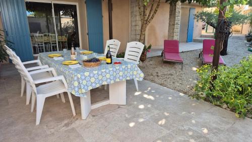 Pernes-les-Fontaines Casa | Maison provençale rénovée