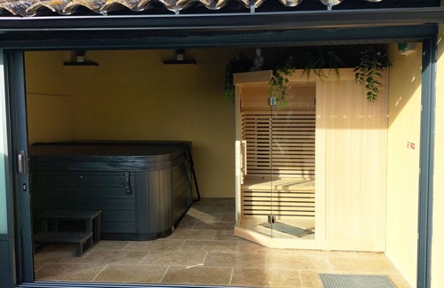 Molleges Casa | Maison Provençale Spa Sauna and Pool