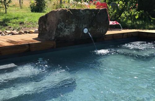 Chamalieres-sur-Loire Casa | Maison rénovée avec piscine, parc arboré et proche de la gare à Chamalières-sur-Loire - FR-1-582-469