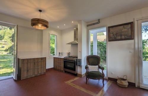 Chamalieres-sur-Loire Casa | Maison rénovée avec piscine, parc arboré et proche de la gare à Chamalières-sur-Loire - FR-1-582-469