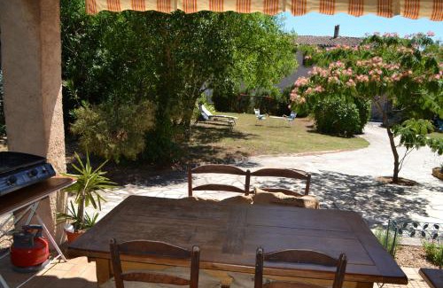 Gemenos Casa | Maison rénovée avec terrasse privative et jardin au centre de Gemenos