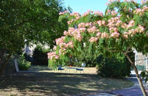 Gemenos Casa | Maison rénovée avec terrasse privative et jardin au centre de Gemenos
