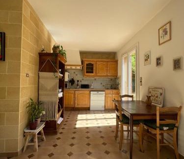 Gemenos Casa | Maison rénovée avec terrasse privative et jardin au centre de Gemenos
