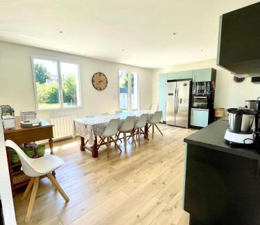 Beaussais-sur-Mer Casa | Maison rénovée en centre-ville, à 5 min des plages