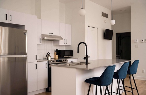 Ville-Marie Apartamento | Maison Rasco - Two-bedroom queen size bed suite