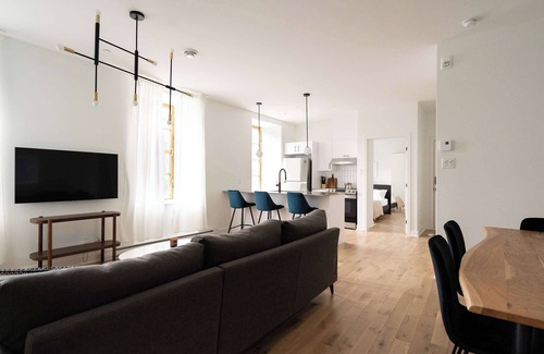 Old Montreal Apartamento | Maison Rasco - Two-bedroom queen size bed suite