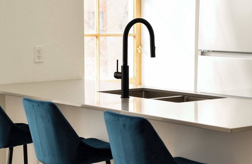 Old Montreal Apartamento | Maison Rasco - Two-bedroom queen size bed suite