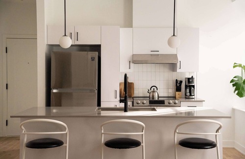 Ville-Marie Apartamento | Maison Rasco - Two-bedroom queen size bed suite