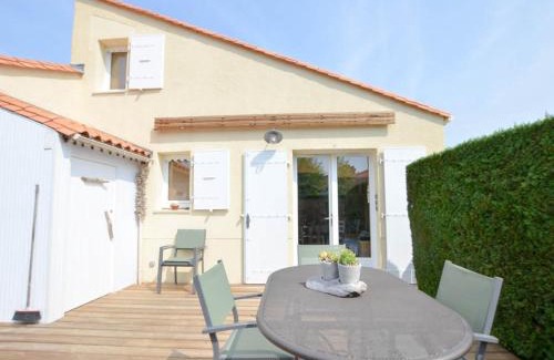 Les Mathes Casa | Maison Ravissante 4/5 pers, Jardin Privatif, Parking, Résidence Piscine - FR-1-705-4