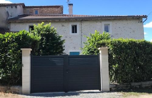 Sourzac Casa | MAISON RESTAUREE 6 PERSONNES AU COEUR DU PERIGORD