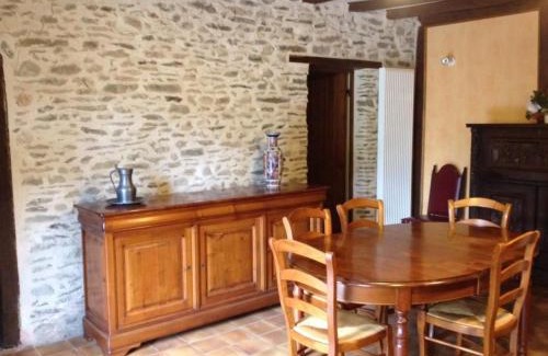 Rouez Casa | Maison Rivière avec Terrasse, Wifi et Jardin Fleuri - Idéal Pêcheurs - FR-1-410-168