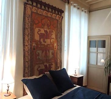 Cluny Cama Y Desayuno | Maison Romane 1136