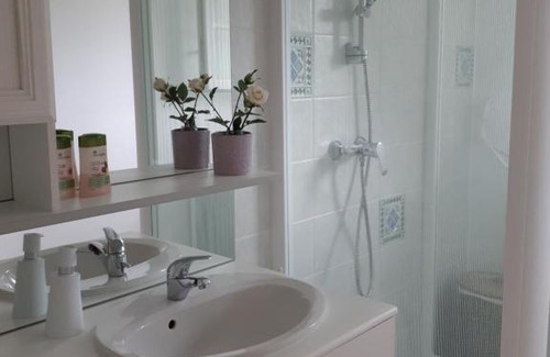 Leognan Casa | Maison ruisseau l'eau blanche