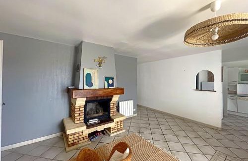 Saintes-Maries-de-la-Mer Casa | Maison spacieuse climatisée, proche centre - FR-1-475-218