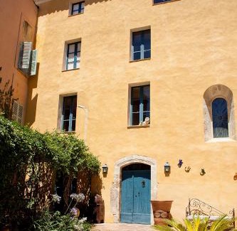 Besse-sur-Issole Cama Y Desayuno | Maison Saint Louis avec Jacuzzi