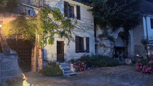 Bourre Casa | Maison semi troglodyte