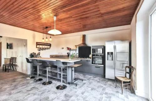 Domeyrat Casa | Maison spacieuse à Domeyrat + grand jardin