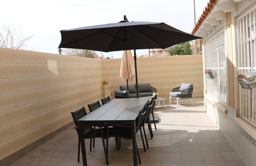 Aguilas Casa | Maison Spacieuse Avec Espaces Extérieurs au Coeur D'aguilas, à 200m de la Plage