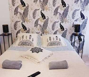 Rive Droite Casa | maison spacieuse centre et plage