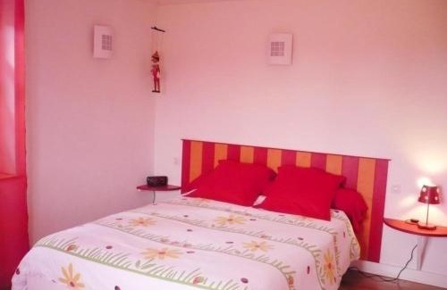 Renaison Casa | Maison spacieuse et moderne avec jardin privatif, terrasses, cheminée et équipements complets à Renaison - FR-1-496-110