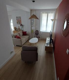 Monnaie Casa | Maison sur cour - 3 ch - Calme - Proche de Tours