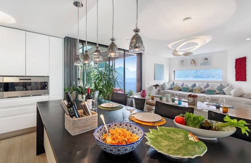 Paradiso Villa | Maison Sur l'Eau, Paradiso (Lugano), Switzerland