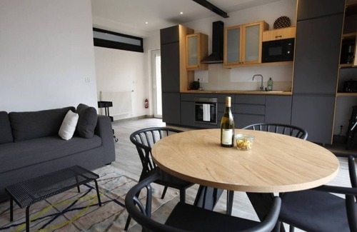 Condrieu Casa | « Maison Syrah » Condrieu at the Foot of the Vines