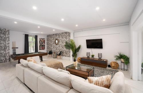 Gay Village Apartamento | Maison Tiffany- Downtown