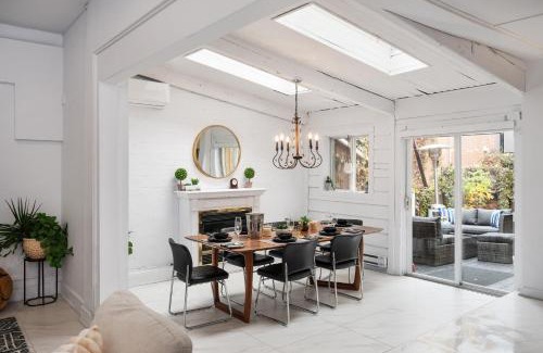 Gay Village Apartamento | Maison Tiffany- Downtown