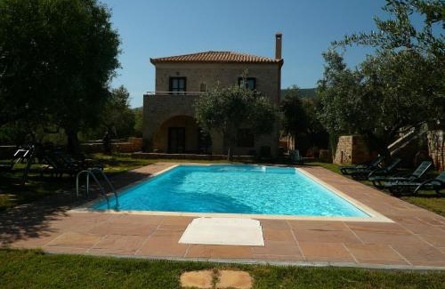 Kardamyli Casa | Maison Viros