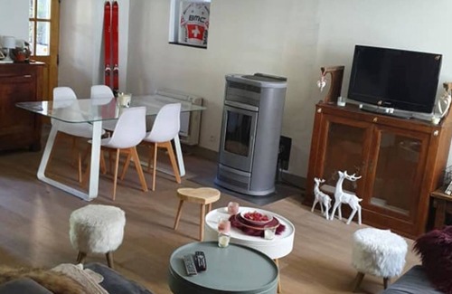 Surba Casa | Maison VUE Montagne Ideale EN Famille OU Solo 12 Pers
