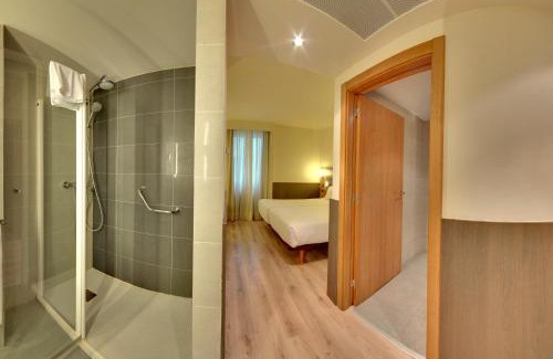 Pamplona City Centre Hotel | Maisonnave