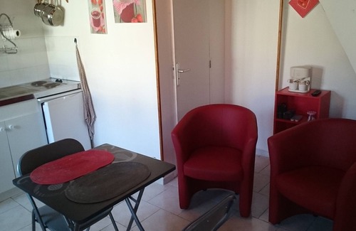 Vallieres-les-Grandes Cabaña | MAISONNETTE DE BOURG EN CHRISTINE 2 pers.