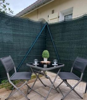Puiseux-en-France Apartamento | Maisonnette aux deux terrasses - Proche du Parc Asterix