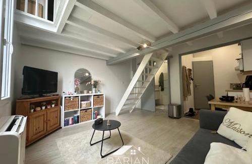 La Rochelle Casa | Maisonnette avec climatisation et cour - ménage et linge inclus