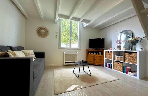 La Rochelle Casa | Maisonnette avec climatisation et cour - ménage et linge inclus