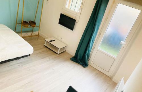 Miramas Apartamento | Maisonnette T1 au calme à 1min à pied de la gare SNCF