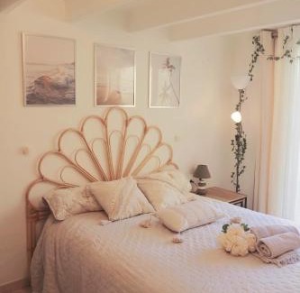 Villeneuve-Loubet Apartamento | Maisonnette très appréciée entre Mer et Nature Climatisée avec Cuisine Terrasse Parking