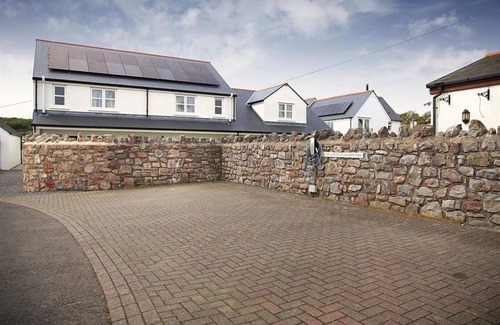 Horton Cabaña | MAIZE COTTAGE With Sea View (Sleeps 8 Adults)