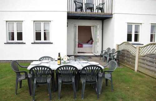 Horton Cabaña | MAIZE COTTAGE With Sea View (Sleeps 8 Adults)