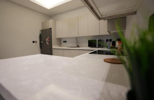 Riyadh Apartamento | Majdiya 125 King Salman Dist 2BR Gym Pool
