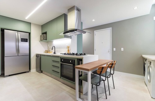 Ipanema Condominio | MAJESTIC SUNSET CONDO ARPOADOR - POSTO 8 - IPANEMA