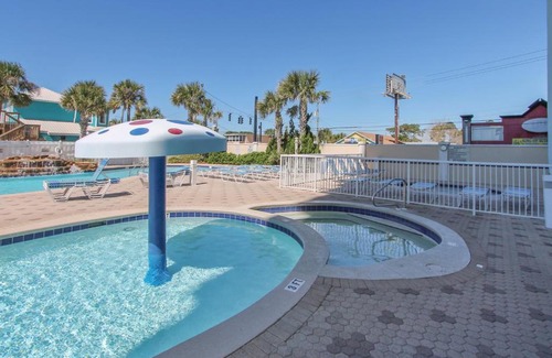 Long Beach Casa | Majestic Beach Resort #1309-2 by Book That Condo