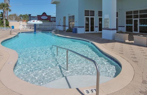 Long Beach Casa | Majestic Beach Resort #1309-2 by Book That Condo