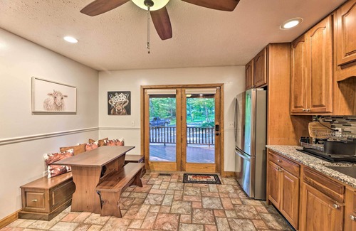 Lewisburg Cabina | Majestic Caldwell Retreat w/ Wraparound Deck!
