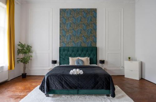 Corvin negyed Apartamento | Majestic Central Residence on the Joseph Boulevard