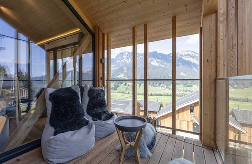 Haus im Ennstal Chalet De Esquí | Majestuoso chalet con piscina y sauna